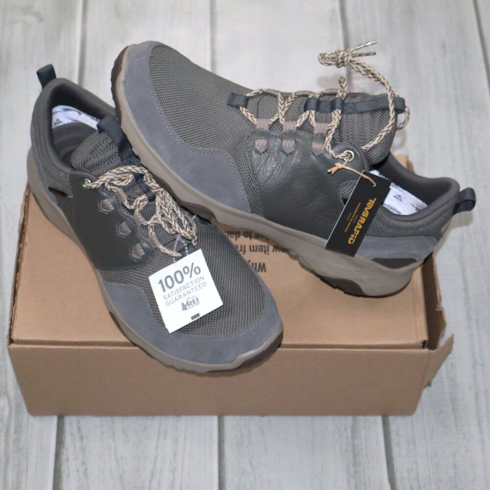 NEW Teva Canyonview RP Hiking Shoes - Men's **FREE SOCKS**
